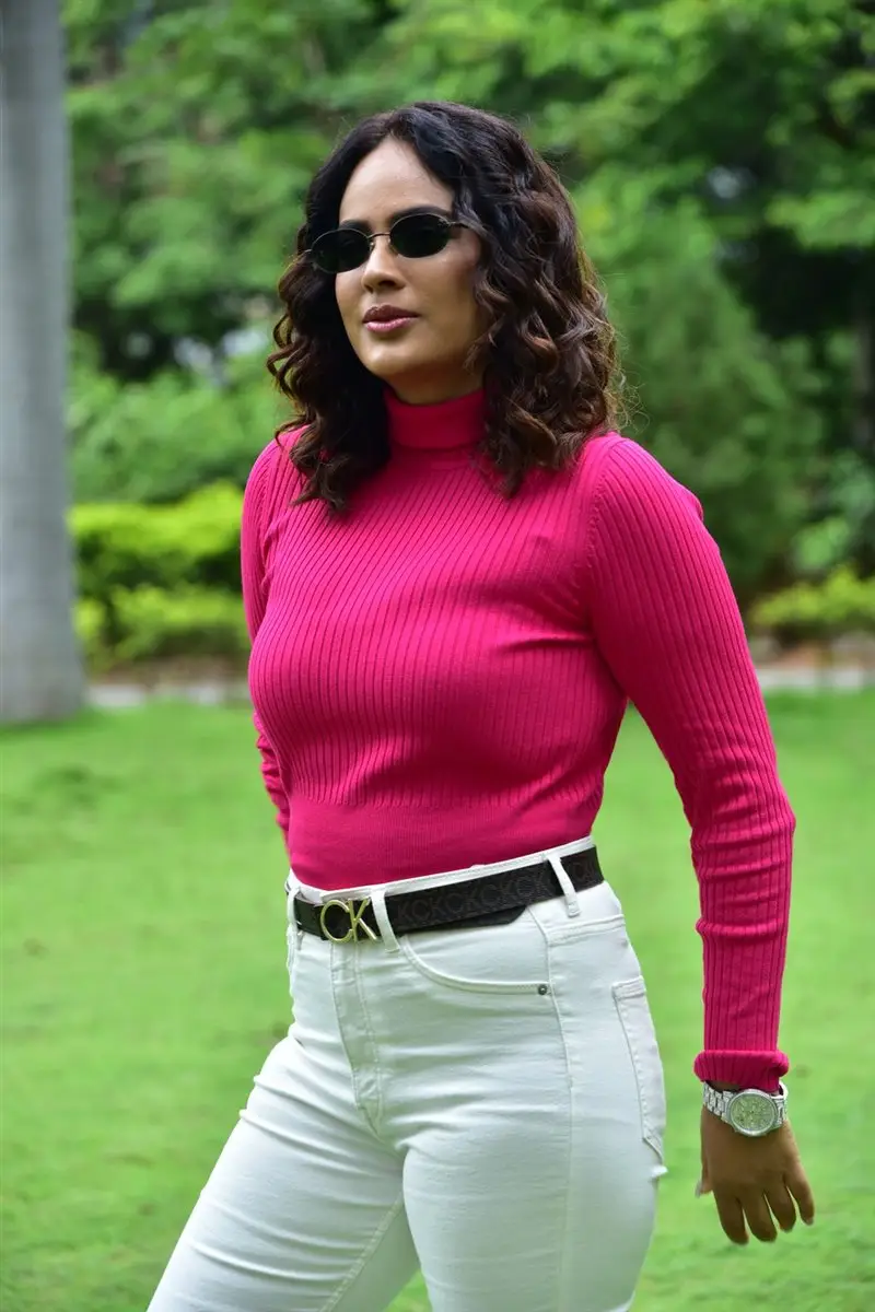 Nandita Swetha In Pink Top White Pant